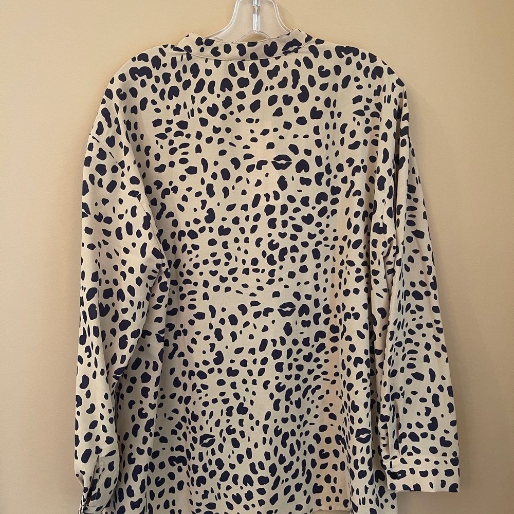 Shirt - Picture 2 of 2